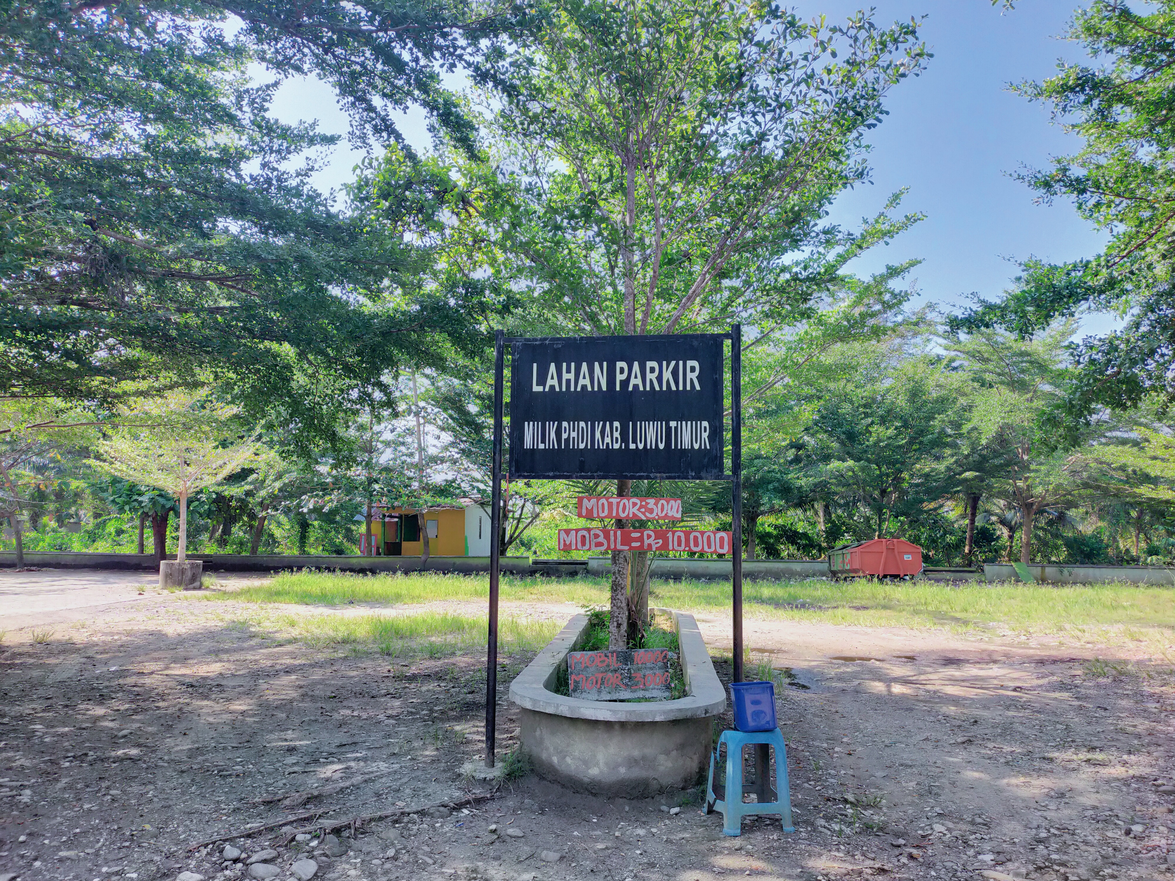 Lahan Parkir
